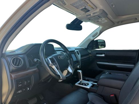 Used 2019 Toyota Tundra Limited w/ Limited Premium Package AWD/4WD image 9