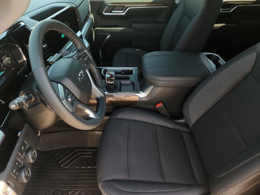 New 2026 Chevrolet Silverado 1500 RST AWD/4WD image 9