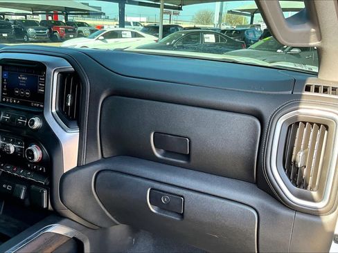 Used 2020 GMC Sierra 1500 SLT AWD/4WD image 17
