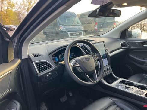 Used 2022 Ford Edge SEL w/ Convenience Package AWD/4WD image 2