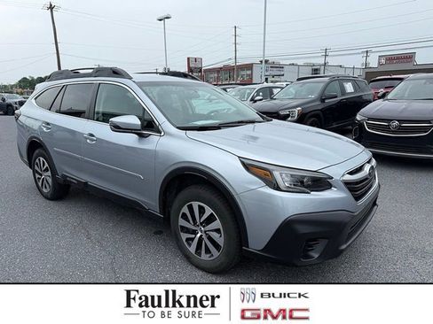 Used 2021 Subaru Outback Premium AWD/4WD image 1