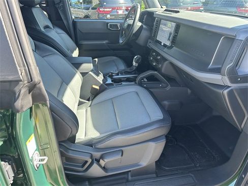 Used 2024 Ford Bronco Everglades image 13