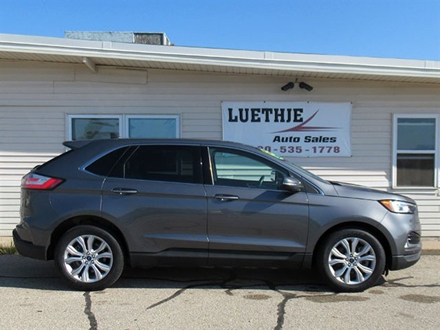 Used 2022 Ford Edge Titanium AWD/4WD image 3