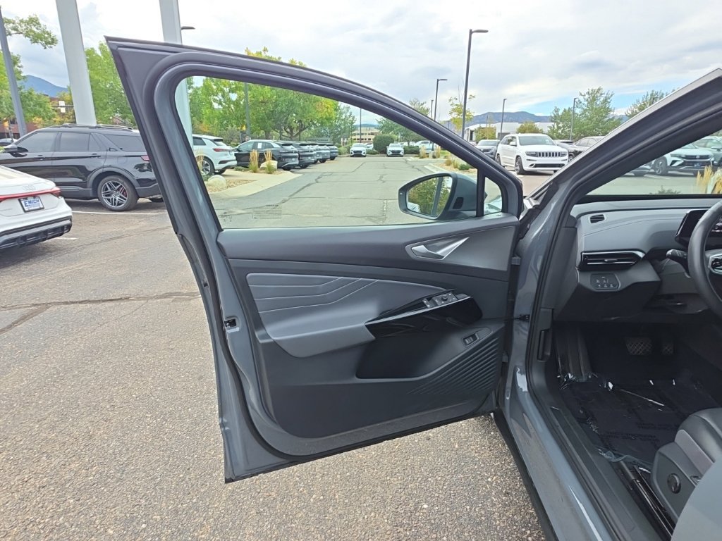 Certified 2023 Volkswagen ID.4 Pro S AWD/4WD image 10