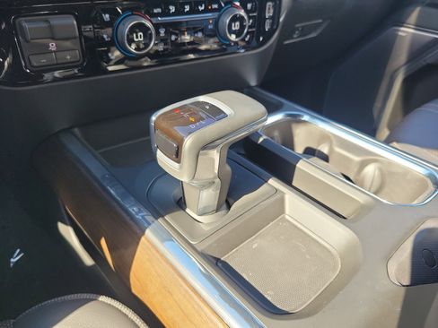 Used 2025 Chevrolet Silverado 1500 High Country image 21