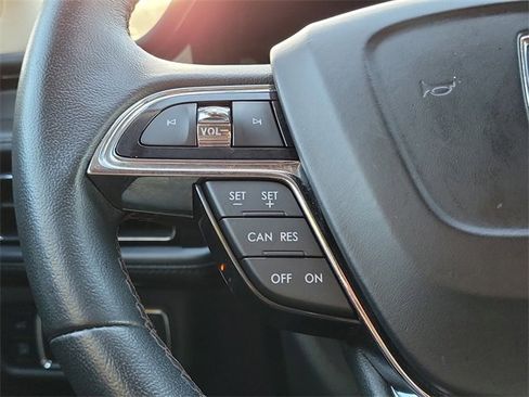 Certified 2023 Lincoln Nautilus AWD w/ Premium Package image 15