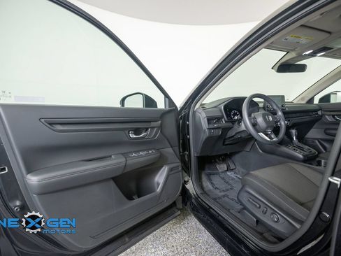 Used 2023 Honda CR-V EX image 9