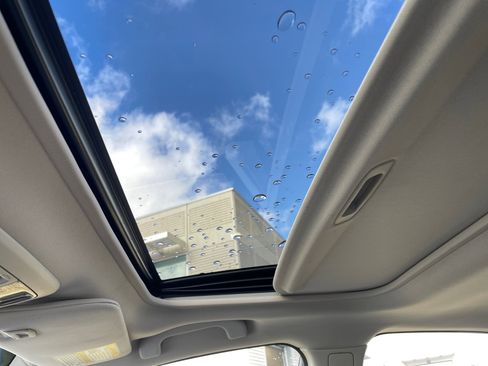 Used 2015 Subaru Legacy 2.5i Limited image 4