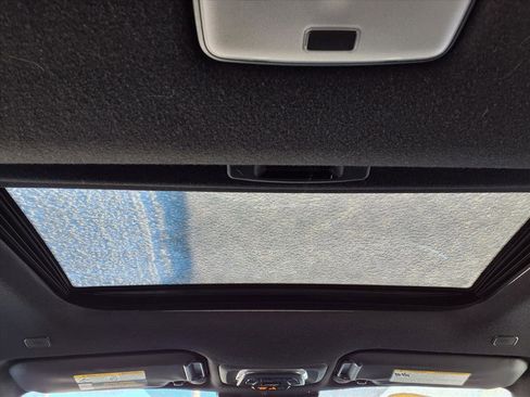 Used 2023 Toyota Corolla Cross XSE w/ Convenience Package image 5