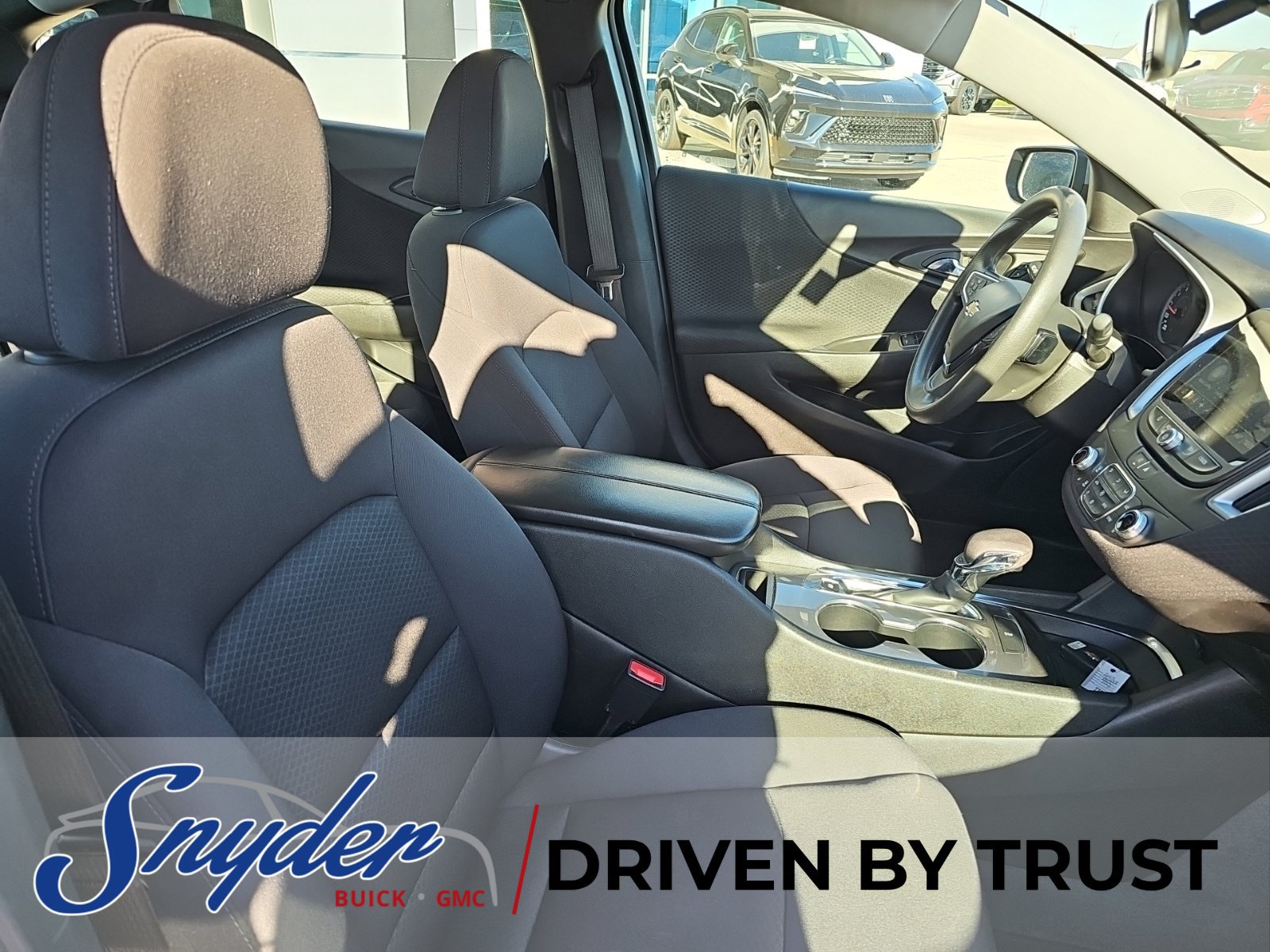 Used 2023 Chevrolet Malibu LT FWD image 21