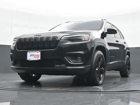 Used 2021 Jeep Cherokee Latitude Plus image 16
