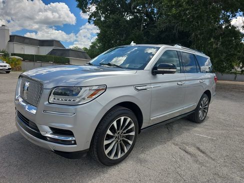 Certified 2021 Lincoln Navigator Reserve w/ Luxury Package AWD/4WD image 10