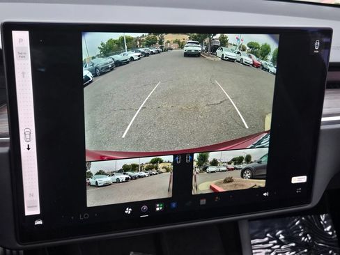 Used 2025 Tesla Model S AWD/4WD image 21