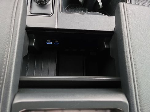 Used 2023 Toyota Tundra Limited AWD/4WD image 19