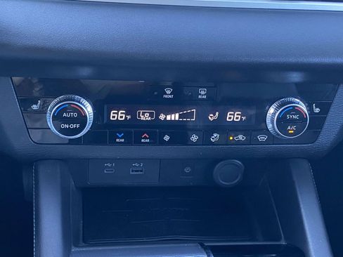 Used 2022 Mitsubishi Outlander SEL image 29