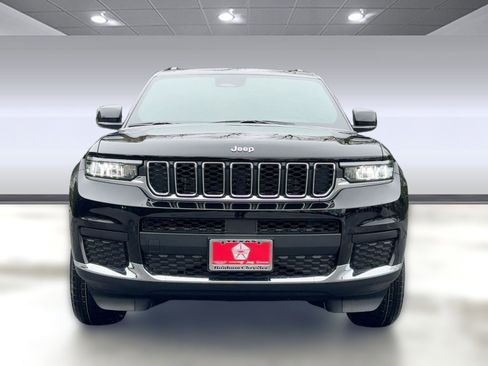 New 2025 Jeep Grand Cherokee L Laredo image 6