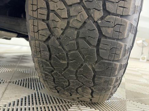 Used 2022 Chevrolet Tahoe Z71 w/ Luxury Package image 13