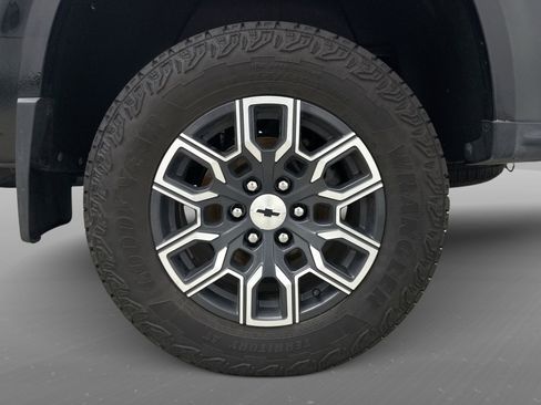 Used 2024 Chevrolet Colorado Z71 w/ Safety Package AWD/4WD image 20