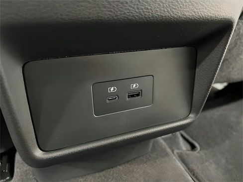 Used 2023 Nissan Rogue SV w/ SV Premium Package image 51