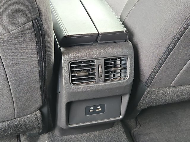 Used 2023 Nissan Rogue SV FWD image 16