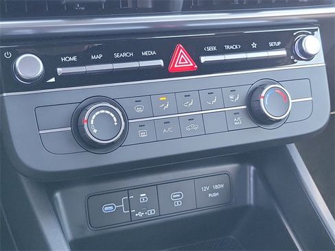 New 2025 Hyundai Santa Cruz SE image 14