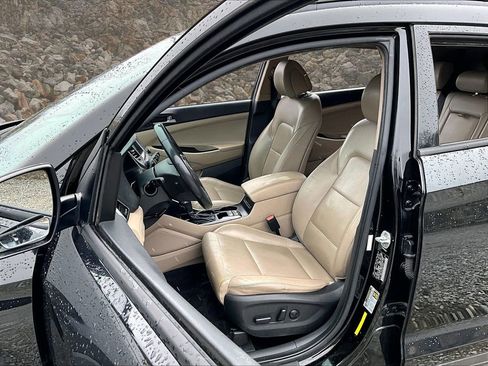 Used 2016 Hyundai Tucson Limited w/ Option Group 03 image 23