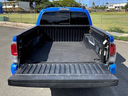 Used 2020 Toyota Tacoma SR5 image 30