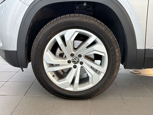 Used 2023 Volkswagen Atlas SE FWD image 12