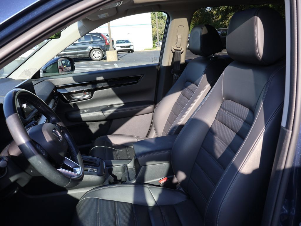 Used 2024 Honda CR-V EX-L image 11