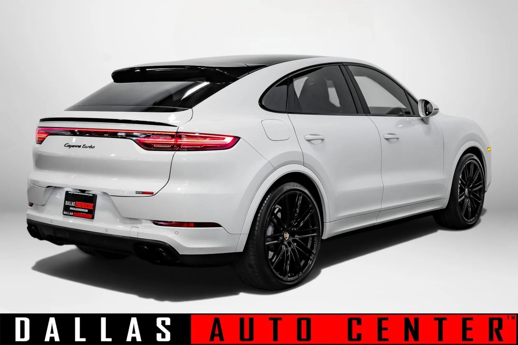 Used 2021 Porsche Cayenne Turbo AWD/4WD image 5
