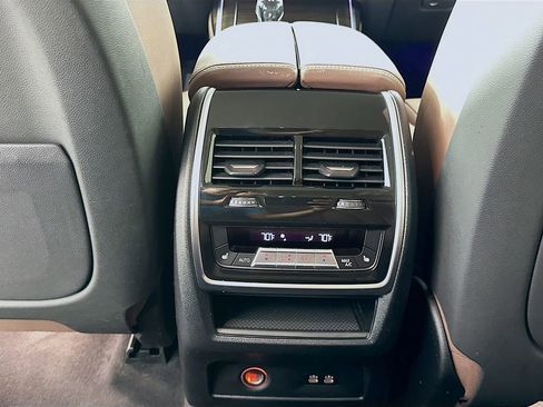 Used 2021 BMW X7 xDrive40i w/ Cold Weather Package image 26