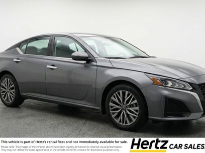 Used 2025 Nissan Altima 2.5 SV