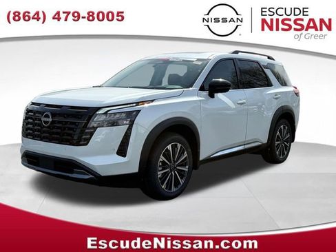New 2026 Nissan Pathfinder Platinum FWD image 6