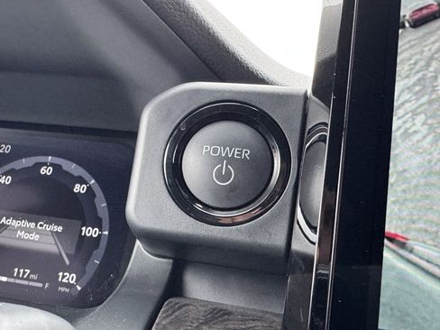 Used 2024 Toyota Tacoma Limited image 30