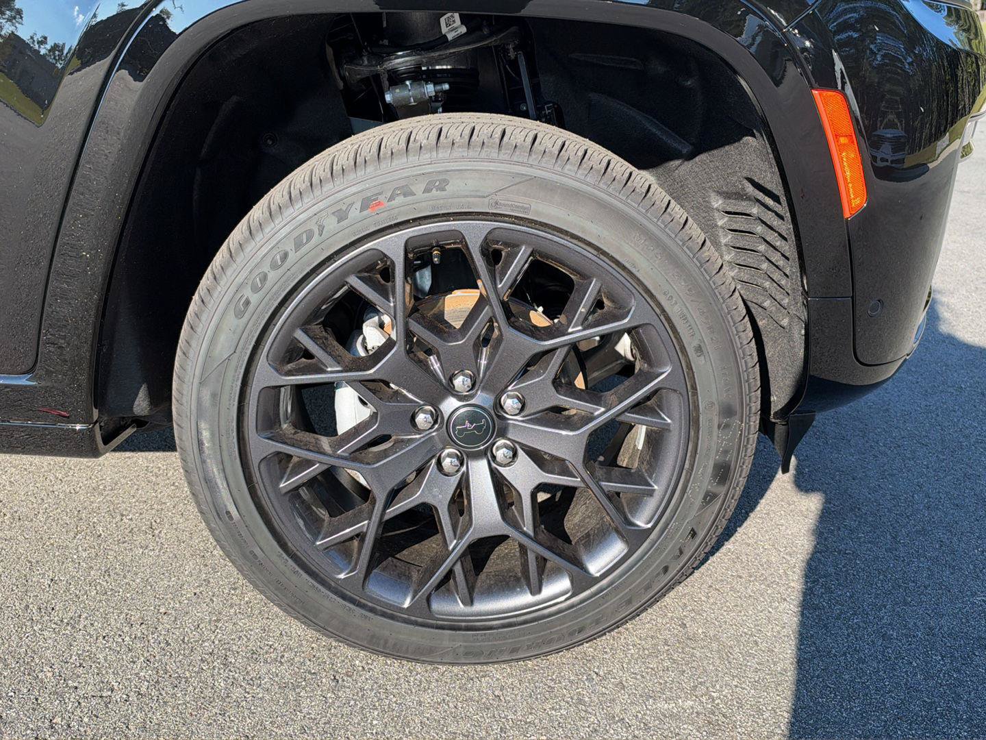 New 2027 Jeep Grand Cherokee Summit AWD/4WD image 11