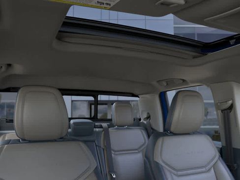 New 2026 Ford Maverick Lariat image 12