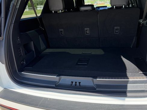 Used 2024 Lincoln Navigator L Reserve AWD/4WD image 6