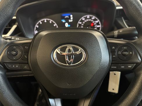 Used 2023 Toyota Corolla LE image 22