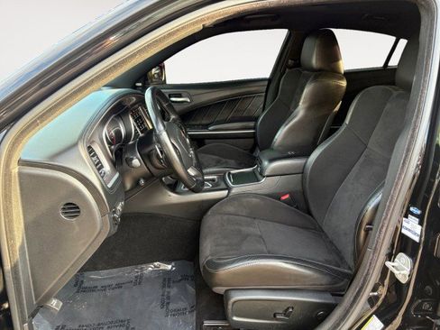 Used 2022 Dodge Charger R/T w/ Plus Group image 2