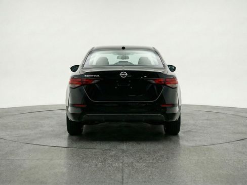 Used 2025 Nissan Sentra SV image 7