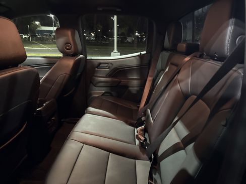 Used 2023 Chevrolet Colorado LT w/ LT Convenience Package III image 29