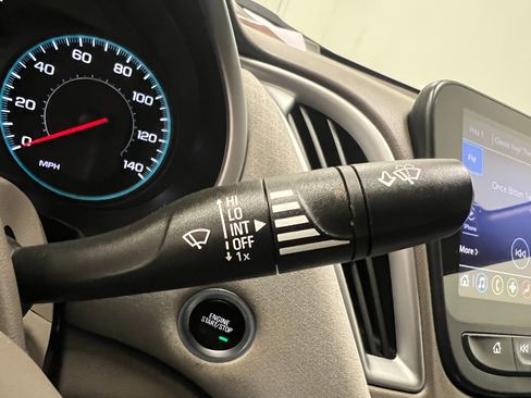 Used 2022 Chevrolet Malibu LT image 34