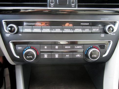 Used 2018 Kia Optima EX image 20