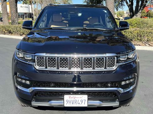 Used 2023 Jeep Grand Wagoneer L Series III image 18