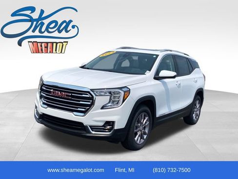 Certified 2024 GMC Terrain SLT w/ LPO, Floor Liner Package AWD/4WD image 1