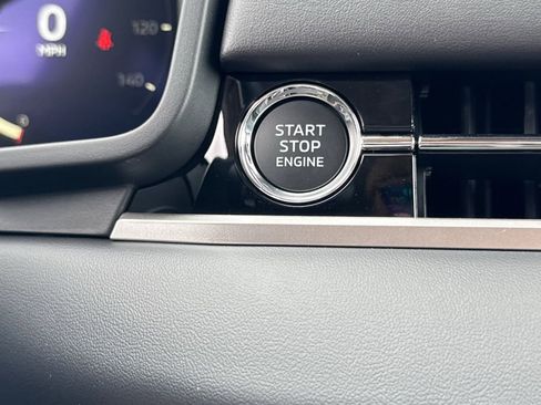New 2026 Mitsubishi Outlander SE AWD/4WD image 16