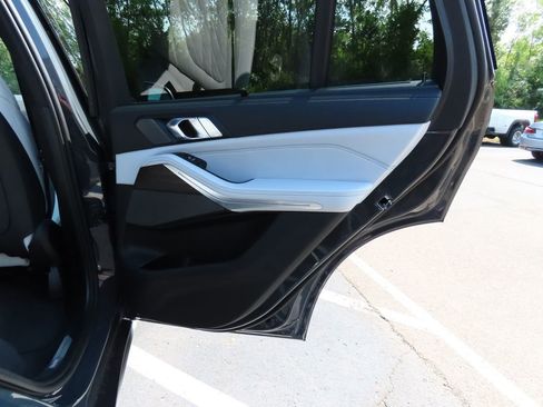 New 2026 BMW X5 xDrive40i w/ Executive Package image 15