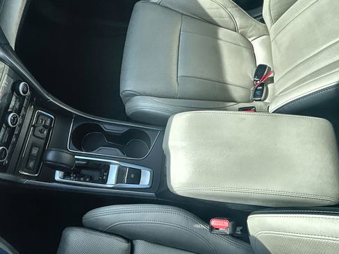 Certified 2022 Subaru Ascent Limited w/ Technology Package image 25