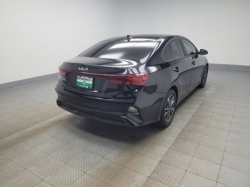 Used 2023 Kia Forte LXS FWD image 9