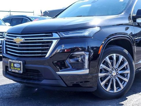 Used 2022 Chevrolet Traverse Premier AWD/4WD image 3